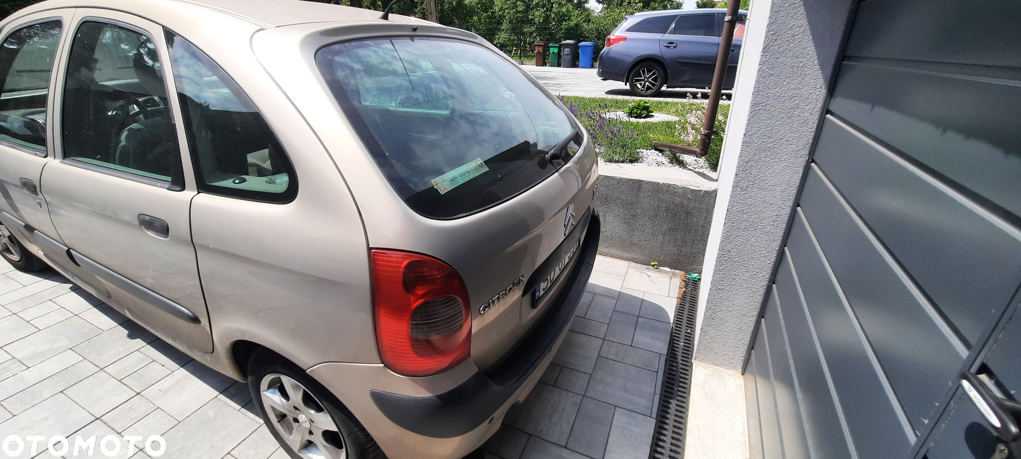 Citroën Xsara Picasso 1.6i 16V SX - 2