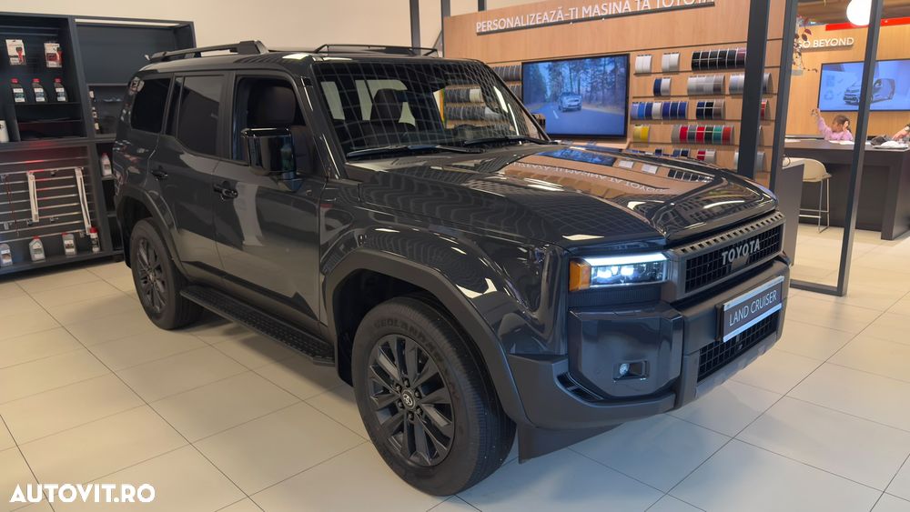 Toyota Land Cruiser - 4