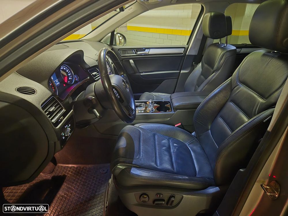 VW Touareg 3.0 TDI V6 Executive Edition - 30