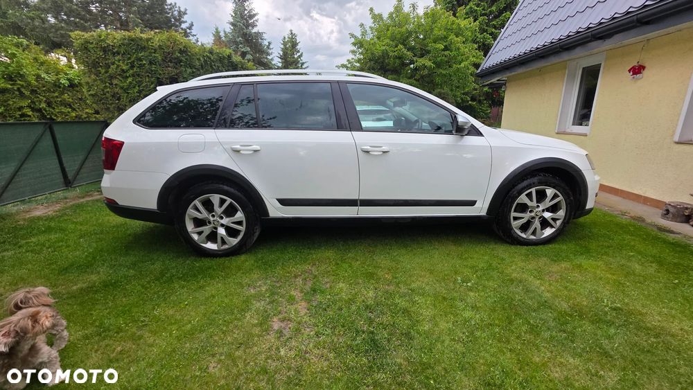 Skoda Octavia Scout 2.0 TDI 4x4 - 4