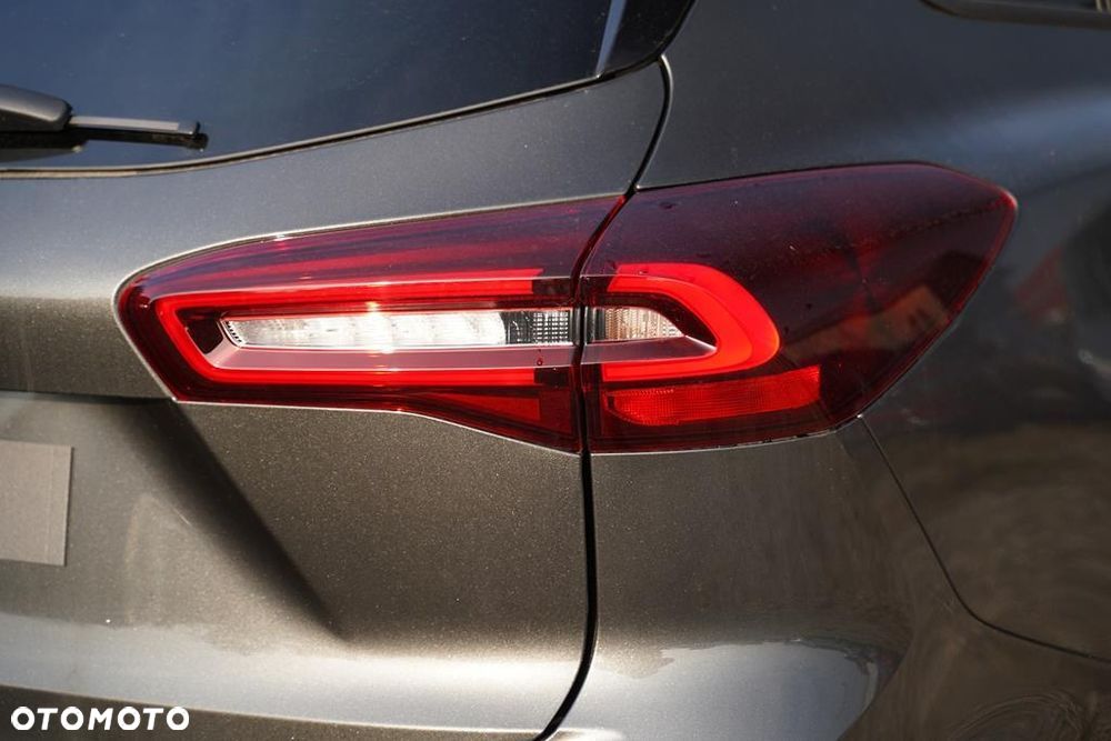 Ford Focus 1.0 EcoBoost mHEV ST-Line X - 26