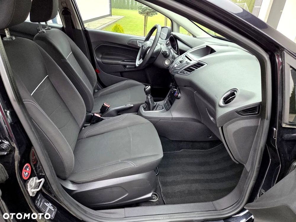 Ford Fiesta - 17