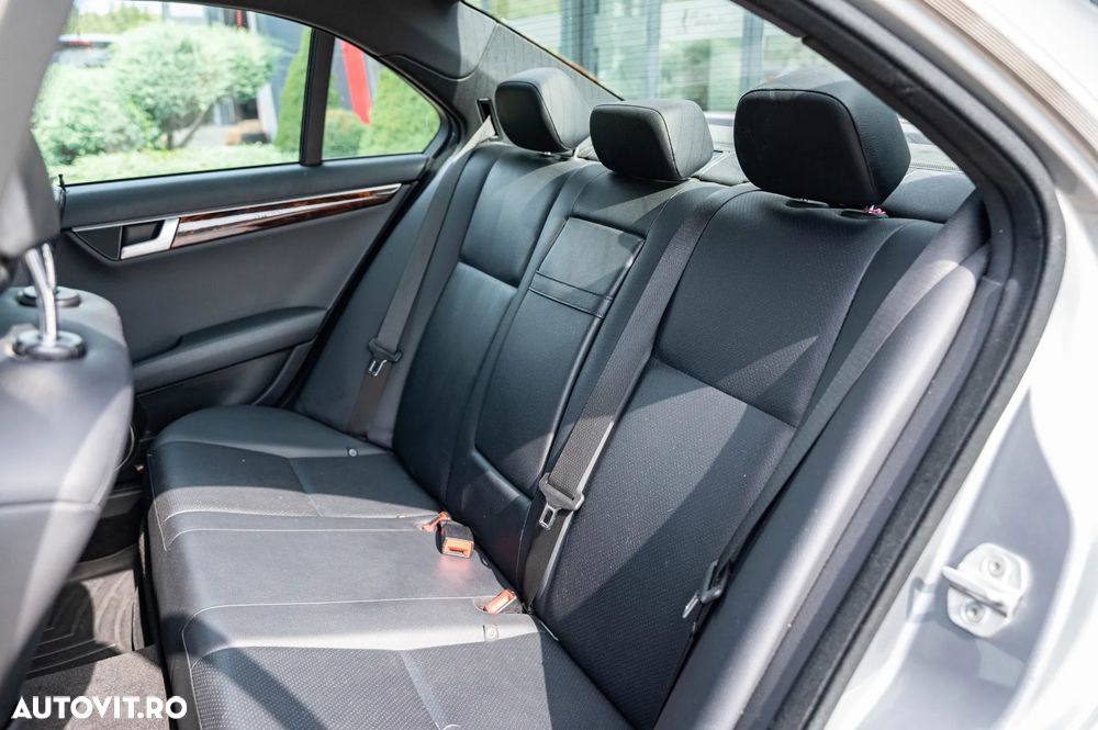 Mercedes-Benz C - 7