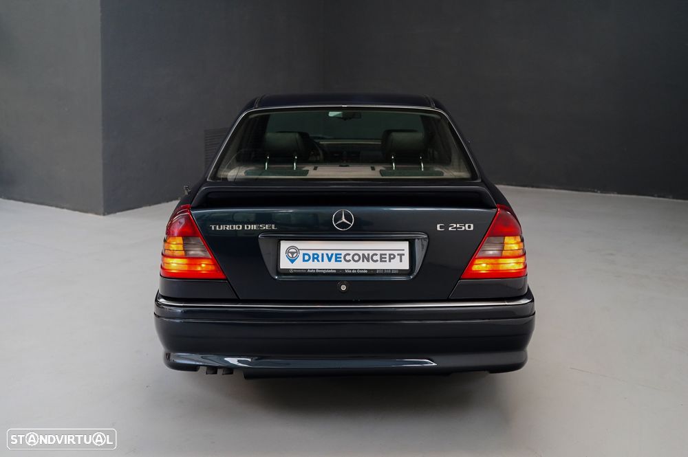Mercedes-Benz C 250 TD Sport - 17