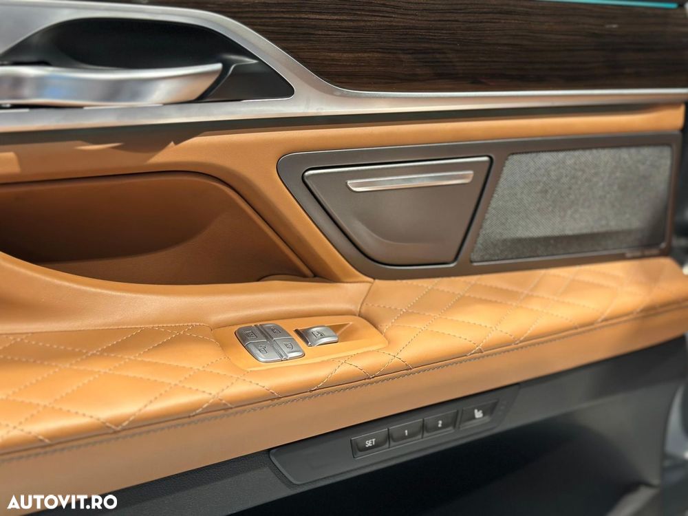 BMW Seria 7 740Li xDrive - 15