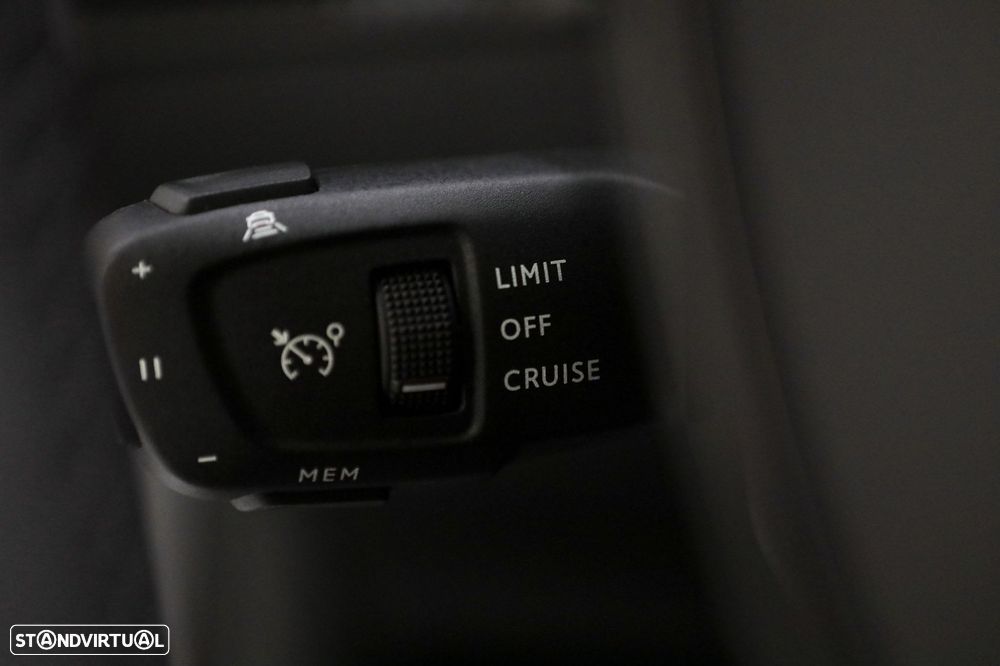 Peugeot 208 1.2 PureTech Allure - 21