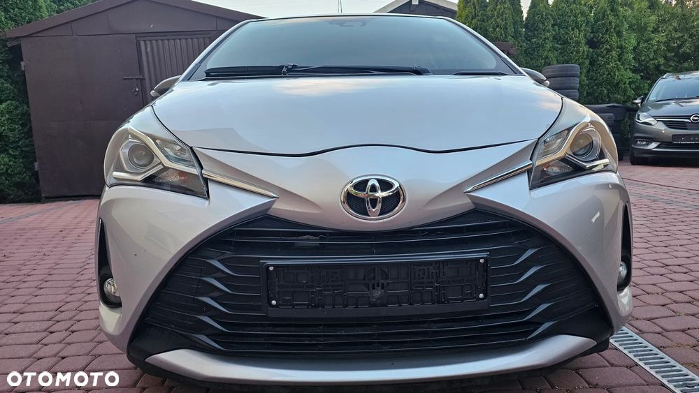 Toyota Yaris 1.0 Premium - 18