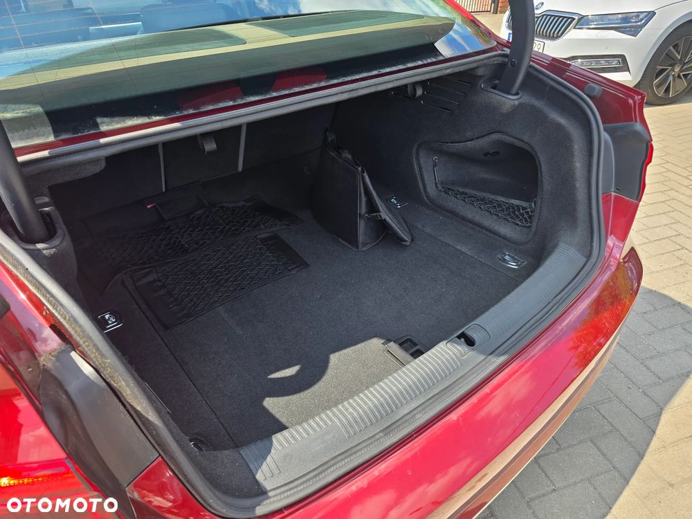 Audi A4 Limousine - 19