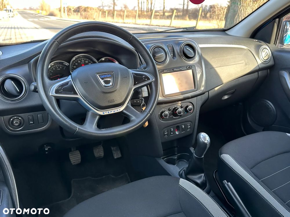 Dacia Sandero Stepway Blue dCi 95 Prestige - 15