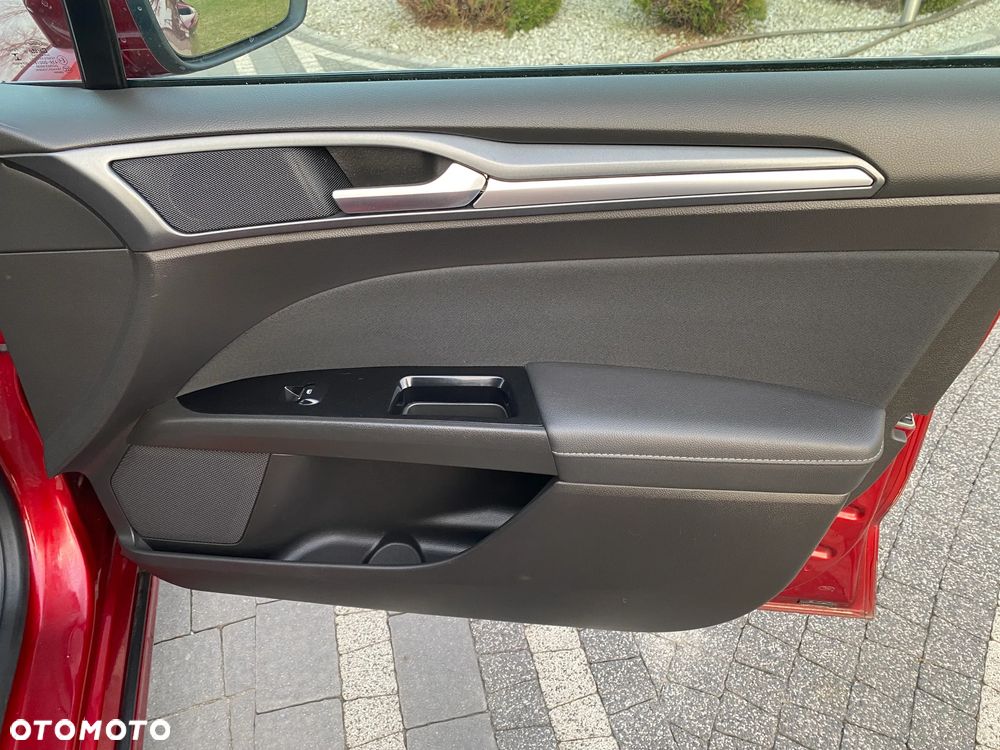 Ford Mondeo 2.0 TDCi Titanium - 21