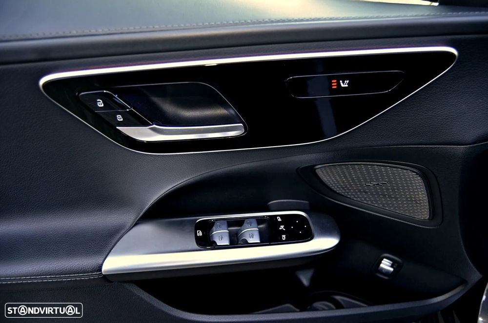 Mercedes-Benz C 300 d AMG Line - 11