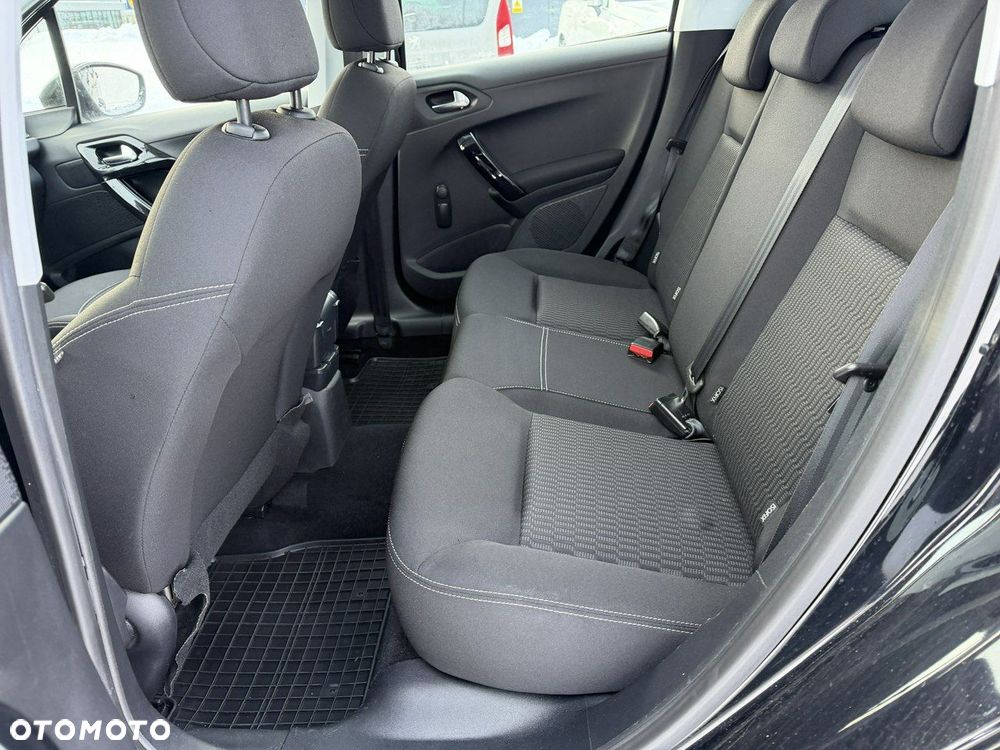 Peugeot 208 BlueHDi 100 Active - 27