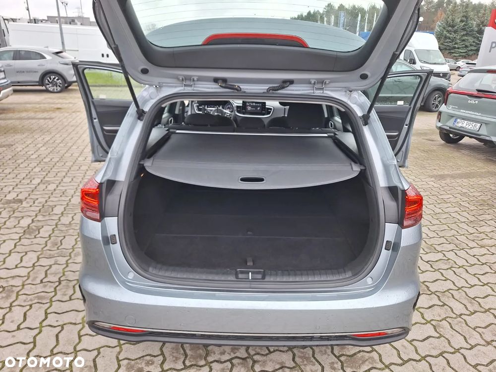 Kia Ceed 1.5 T-GDI M - 22