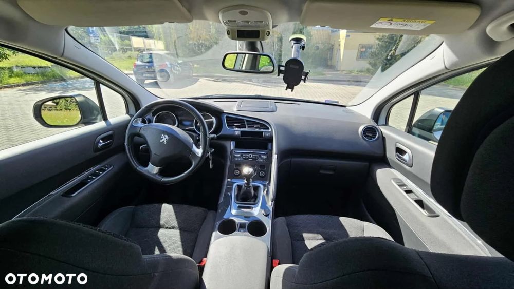 Peugeot 3008 - 11