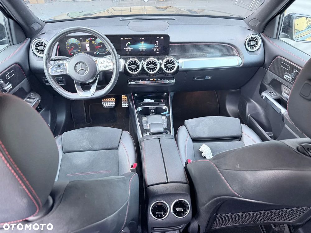 Mercedes-Benz GLB - 10