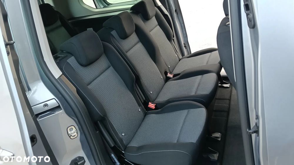 Toyota Proace City - 30