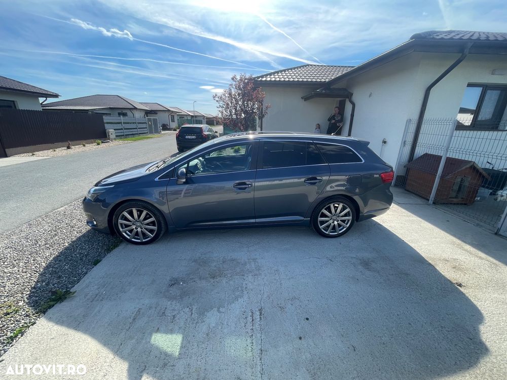 Toyota Avensis 2.2 D-CAT Elegance - 10