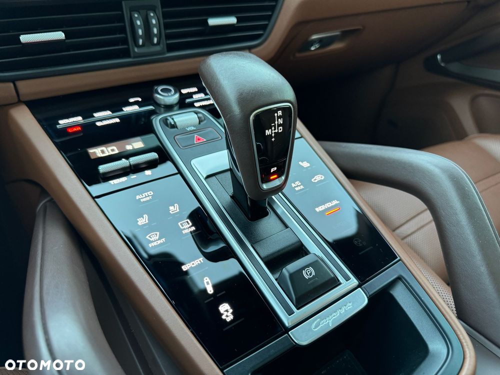 Porsche Cayenne S - 19