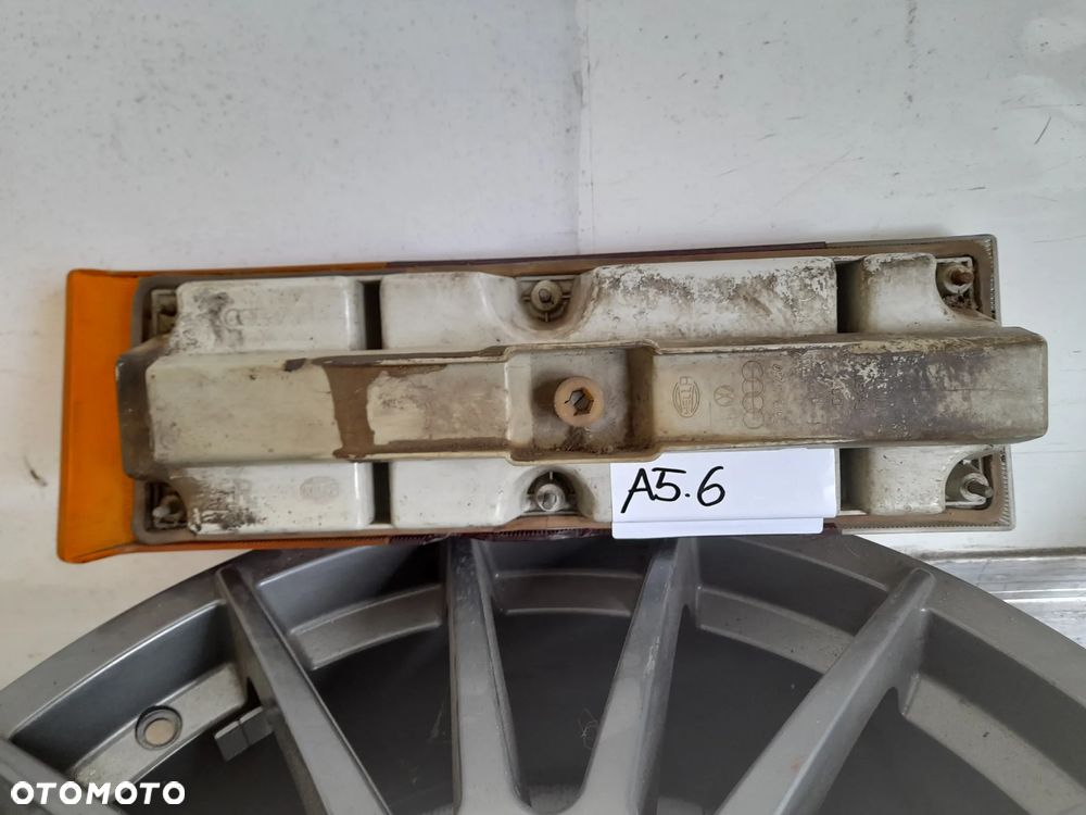 Lampa prawy tył Volkswagen Scirocco MK1 Hella 531945096 - 4