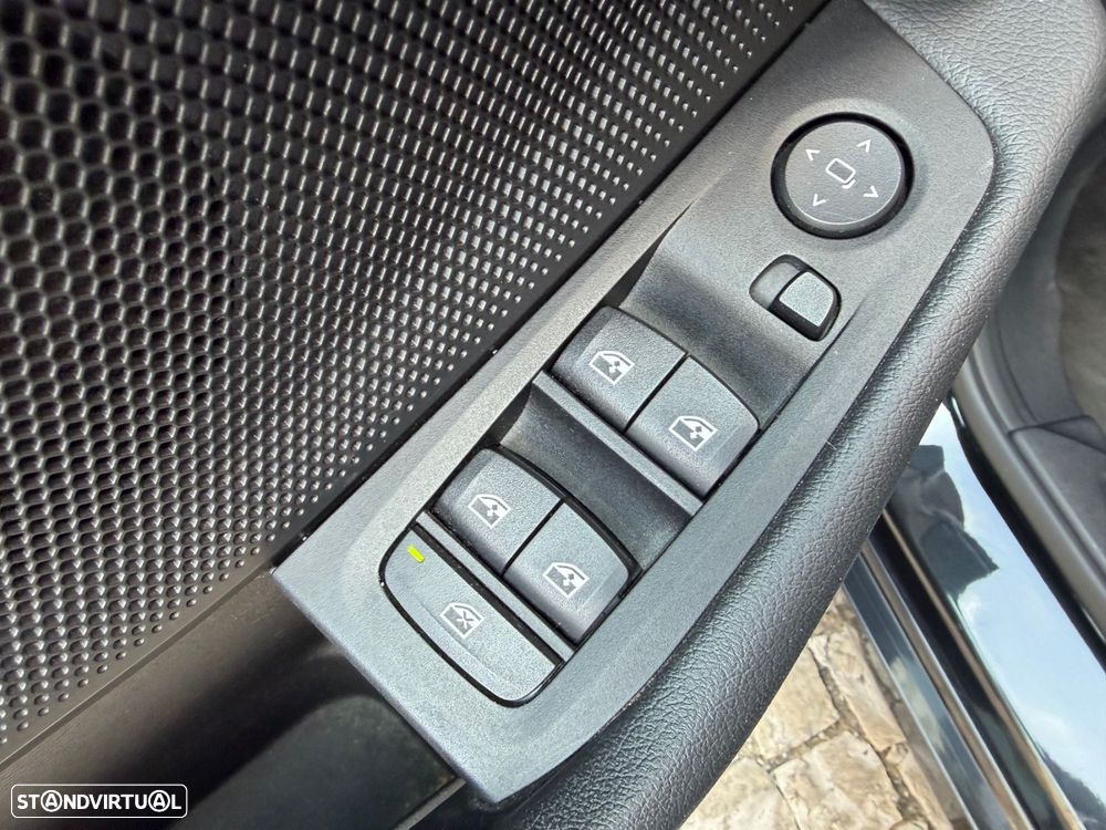 BMW 118 i Aut. Sport Line - 32