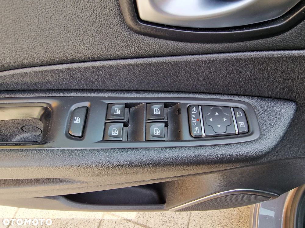 Renault Captur (ENERGY) dCi 90 EDC LIMITED - 12