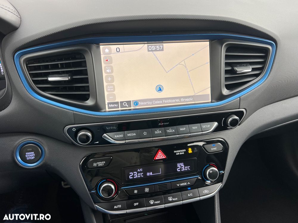 Hyundai IONIQ 1.6 GDI Premium - 36