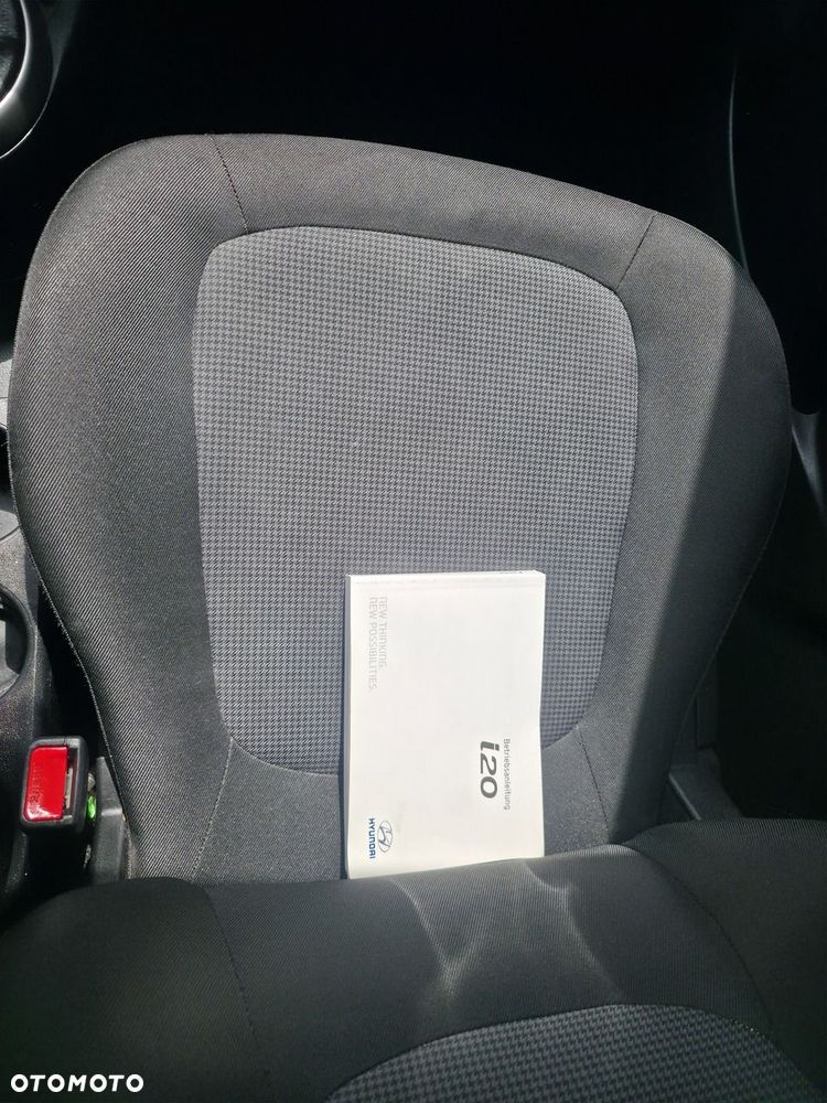 Hyundai i20 - 22