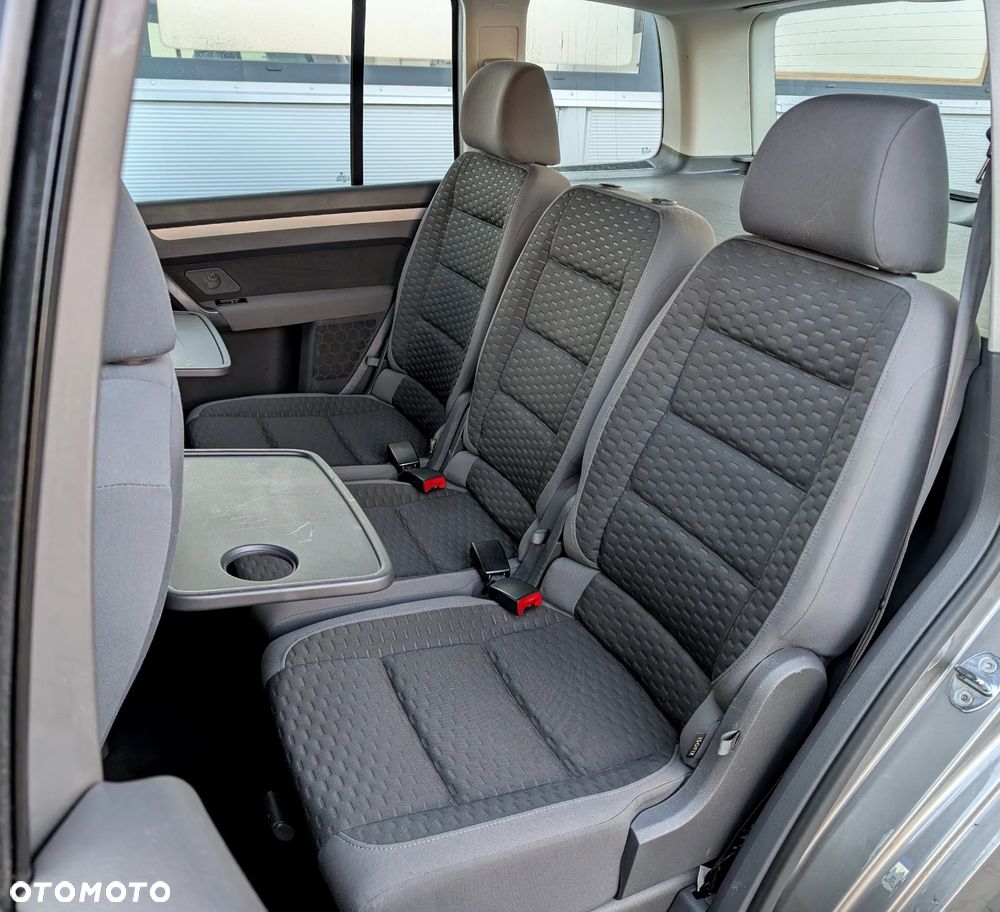 Volkswagen Touran 1.9 TDI DSG Trendline - 14