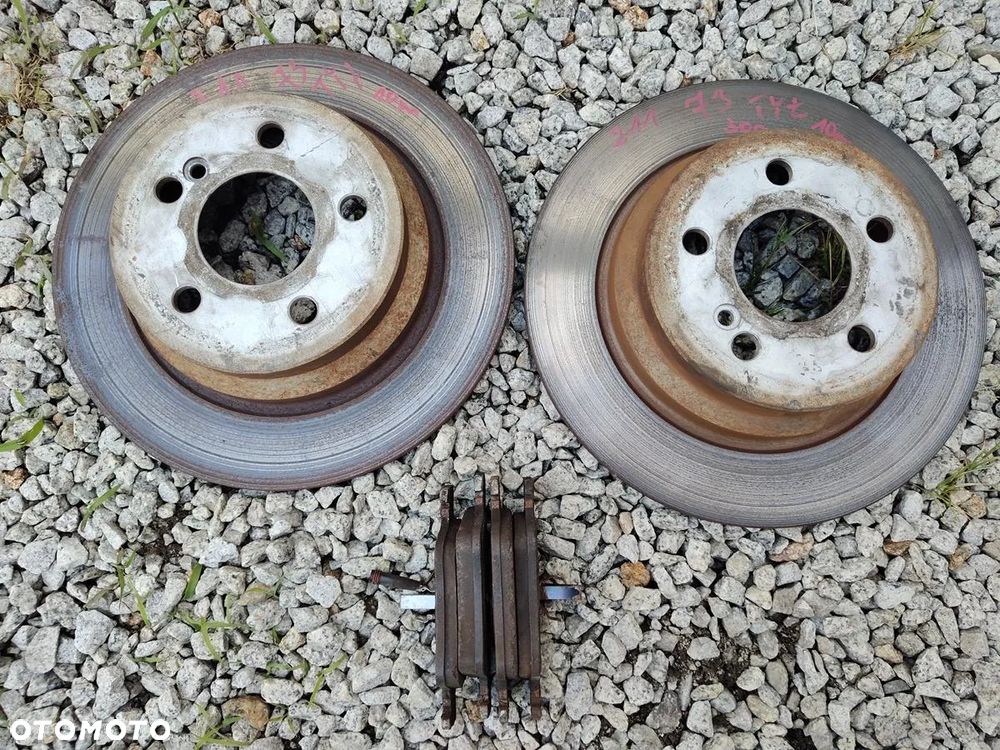 MERCEDES W211 Tarcze Hamulcowe Z Klockami Pełne Niewentylowane 2.2 2.7