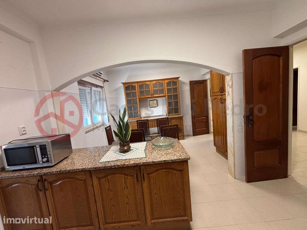 Apartamento T4 transformado em T3 com excelentes áreas no Feijó, Al... - Grande imagem: 2/20