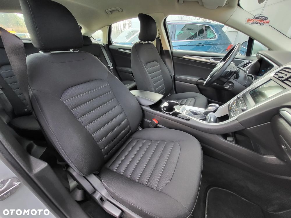 Ford Mondeo 2.0 TDCi Titanium PowerShift - 21