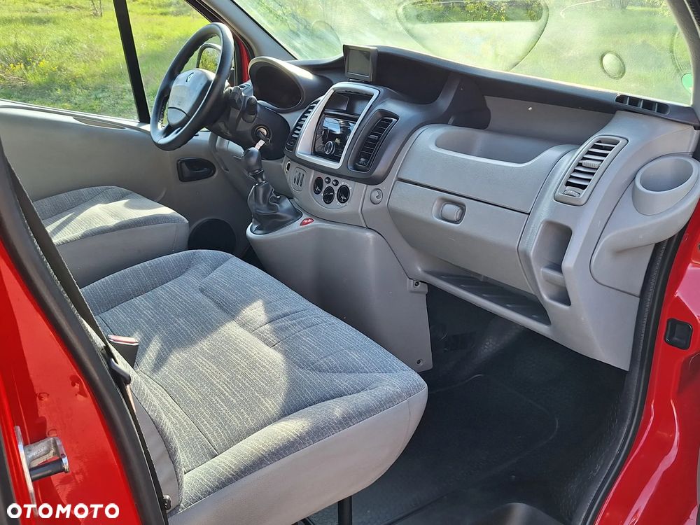 Renault Trafic - 12