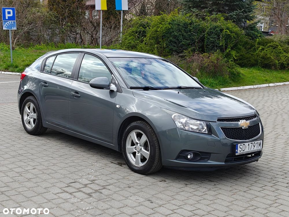 Chevrolet Cruze 1.6 LT - 12