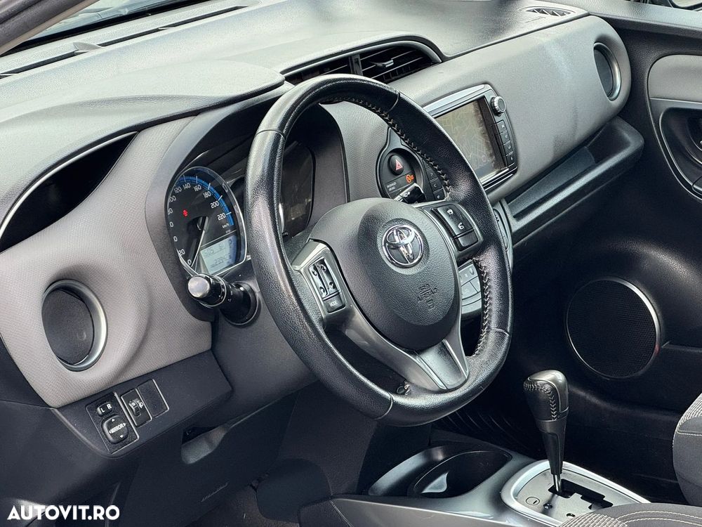 Toyota Yaris 1.5 VVT-i Style - 10