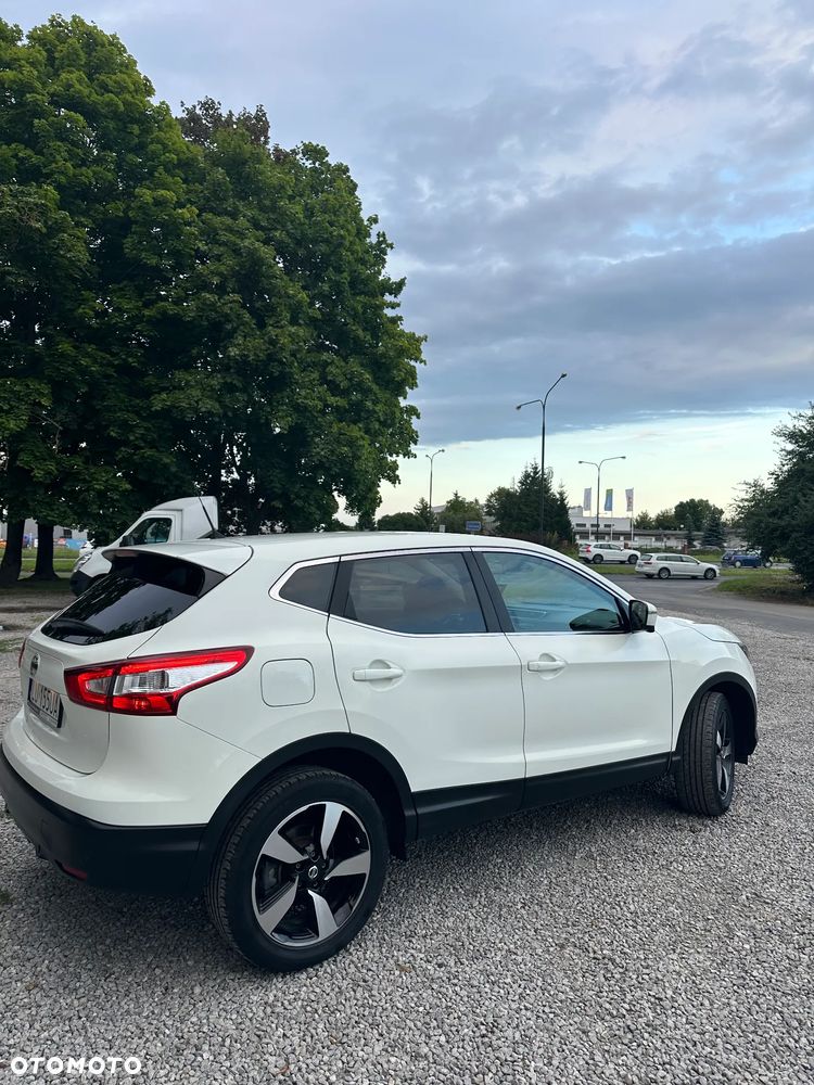 Nissan Qashqai 1.2 DIG-T Xtronic TEKNA - 6