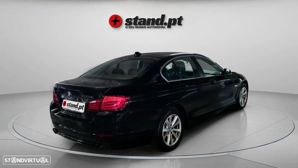 BMW 520 d Luxury Line - 6