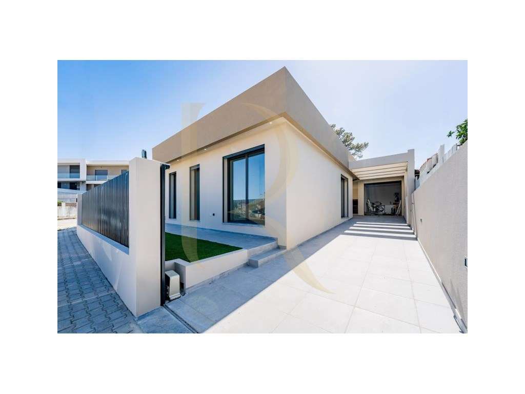 Moradia Nova Isolada T3 Térrea com Piscina | Pinhal Conde da Cunha - Grande imagem: 5/45