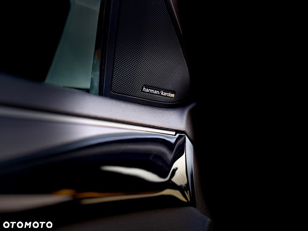 Mercedes-Benz Klasa E 63 AMG - 7