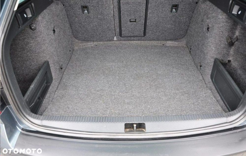 Skoda Octavia Scout 2.0 TDI 4x4 DSG - 36