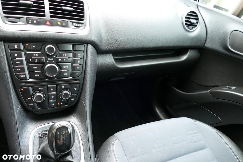 Opel Meriva 1.4 Active - 26
