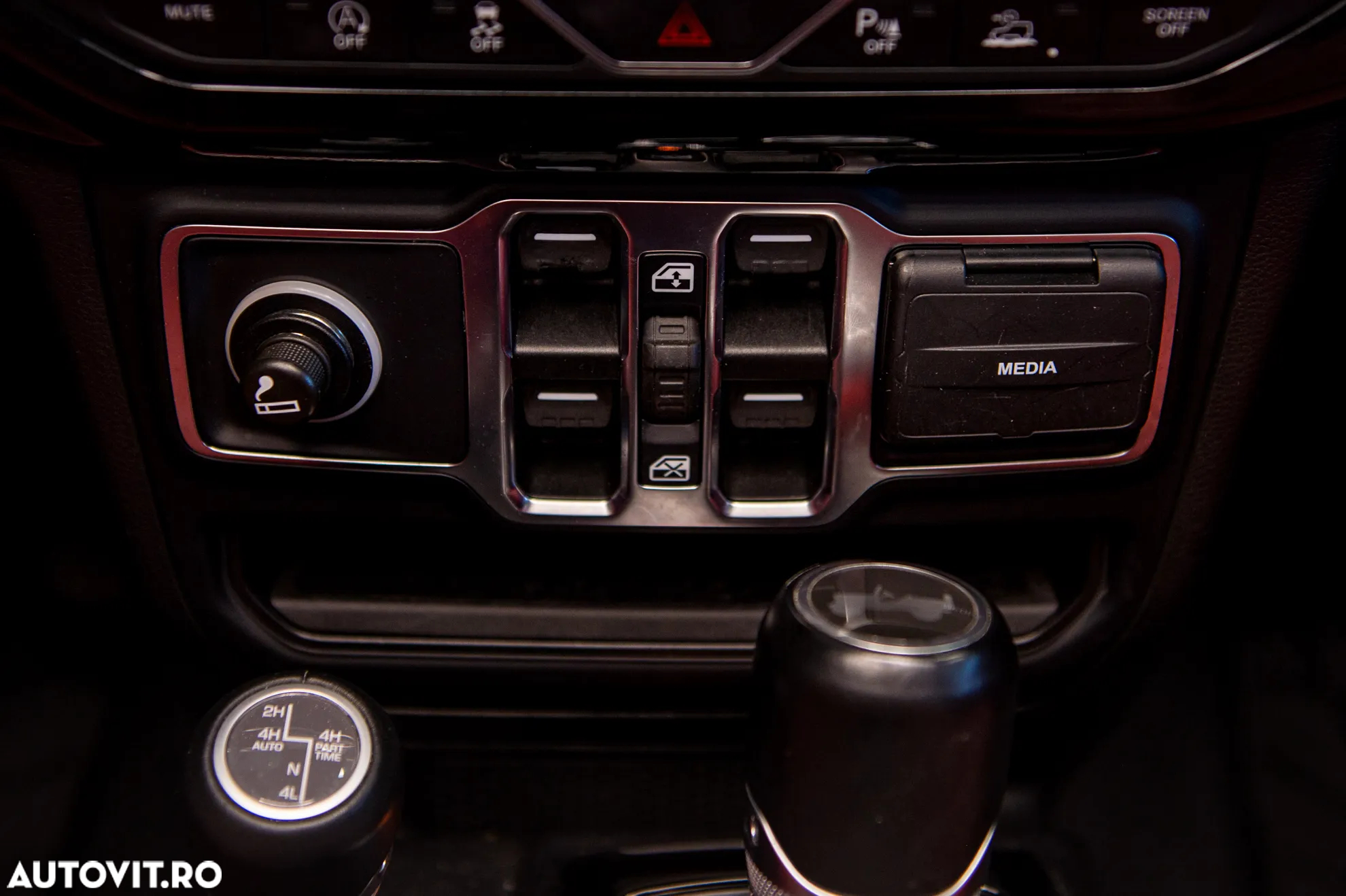 Jeep Wrangler - 27