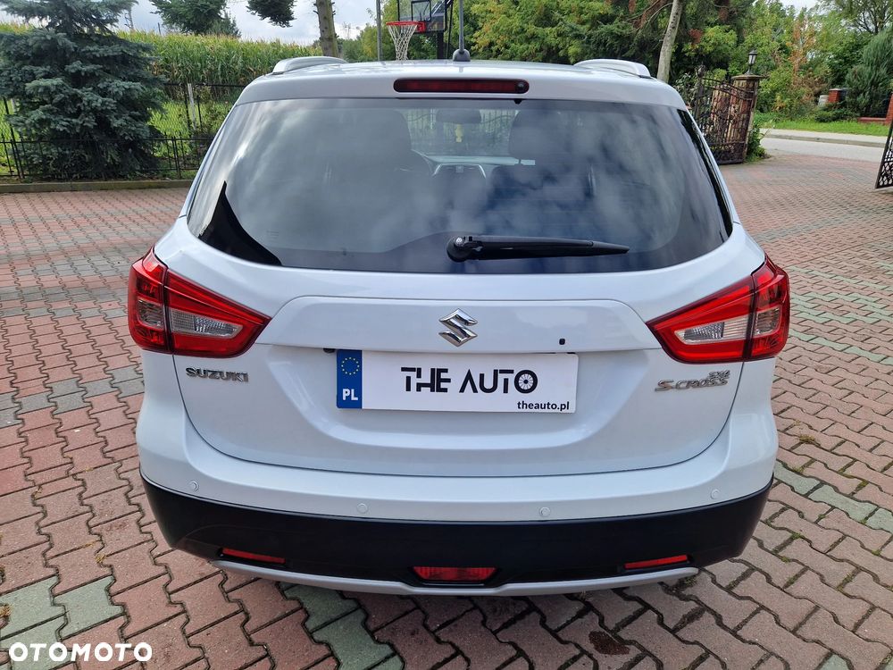 Suzuki SX4 S-Cross 1.4 T Premium - 34