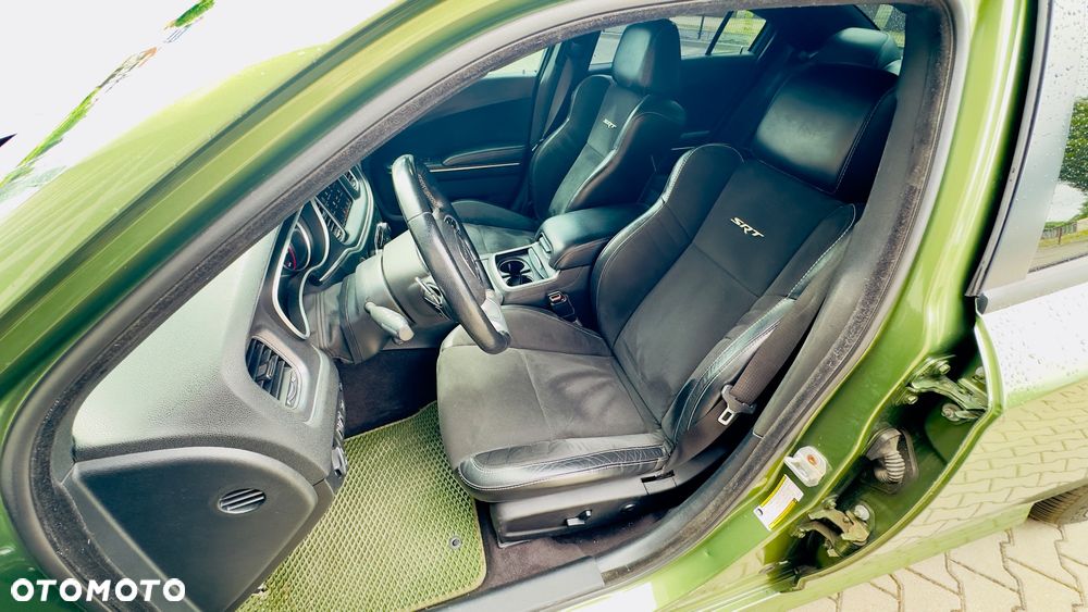 Dodge Charger - 12