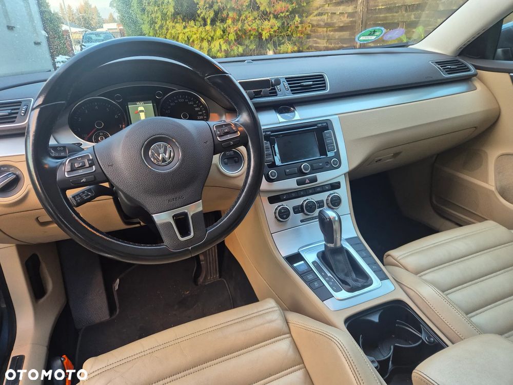 Volkswagen Passat 1.4 TSI DSG BlueMotion Technology Highline - 13