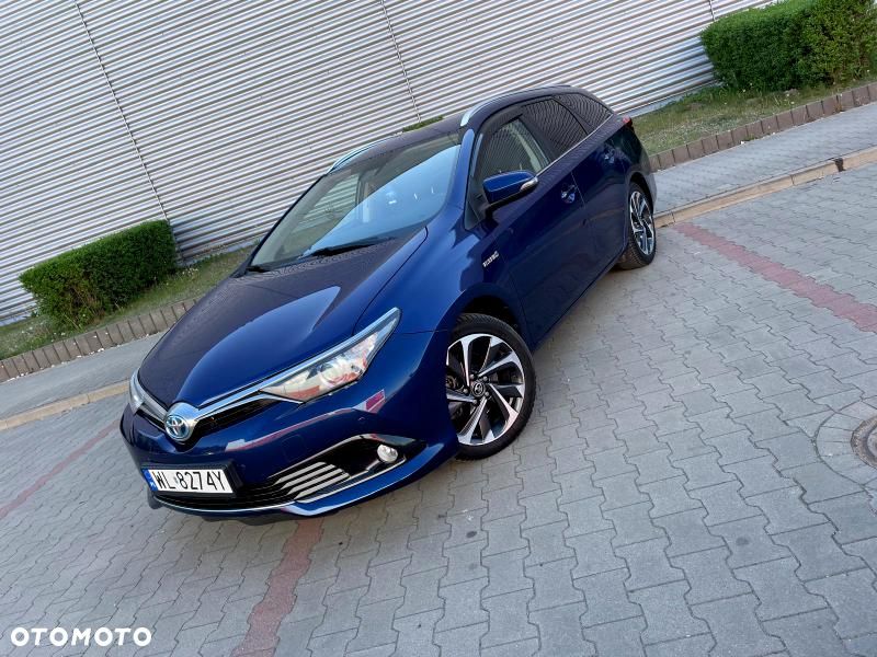 Toyota Auris 1.8 HSD Luna - 22