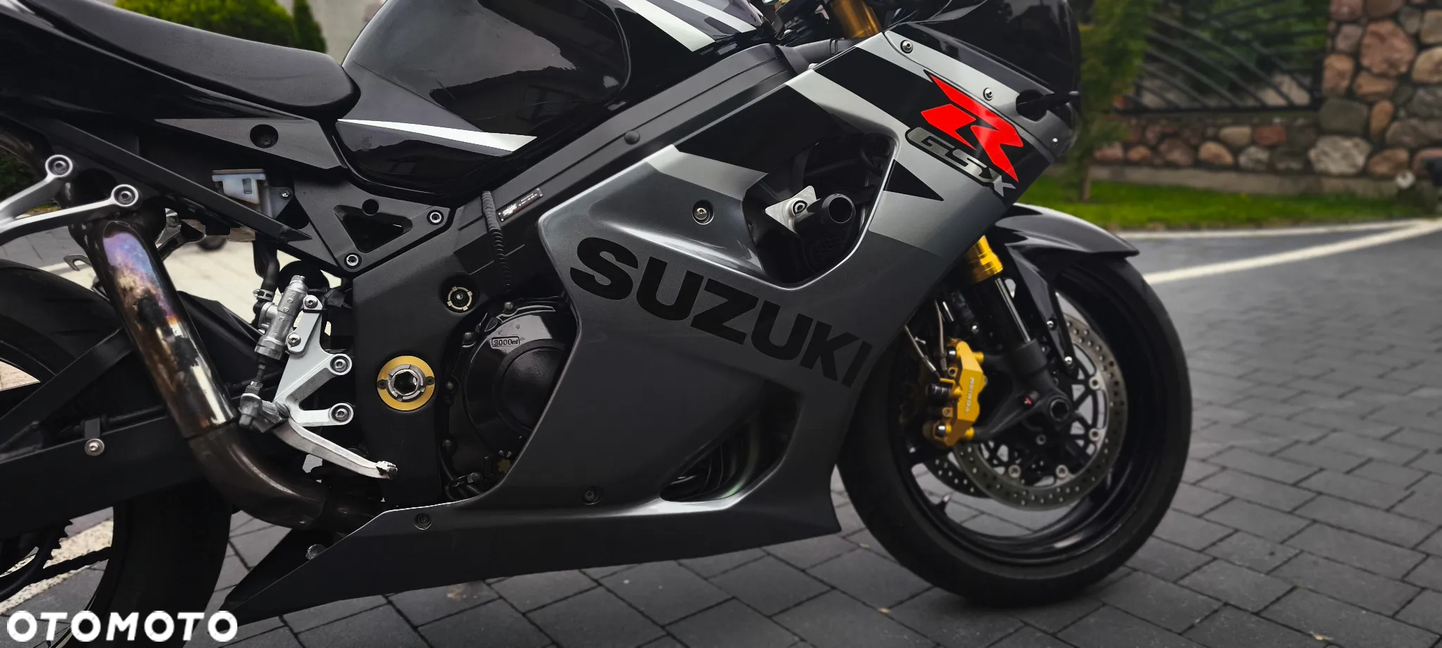 Suzuki GSX-R - 15