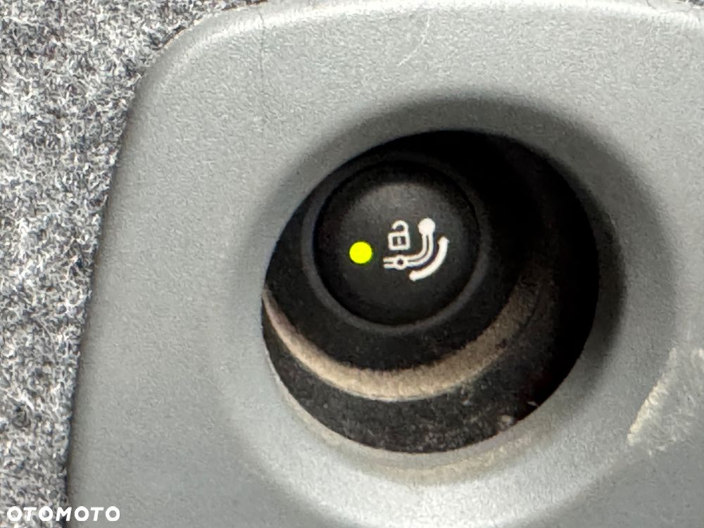 BMW Seria 3 318d M Sport EU6 - 33