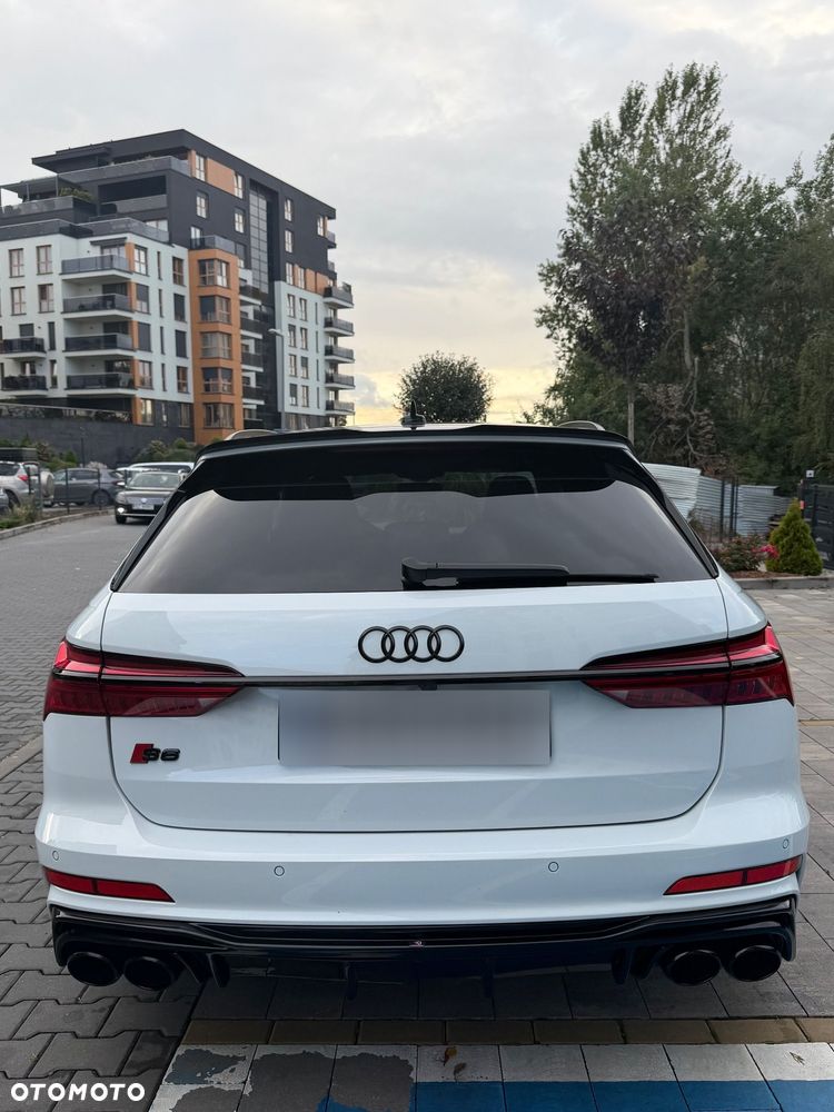 Audi S6 Avant - 31