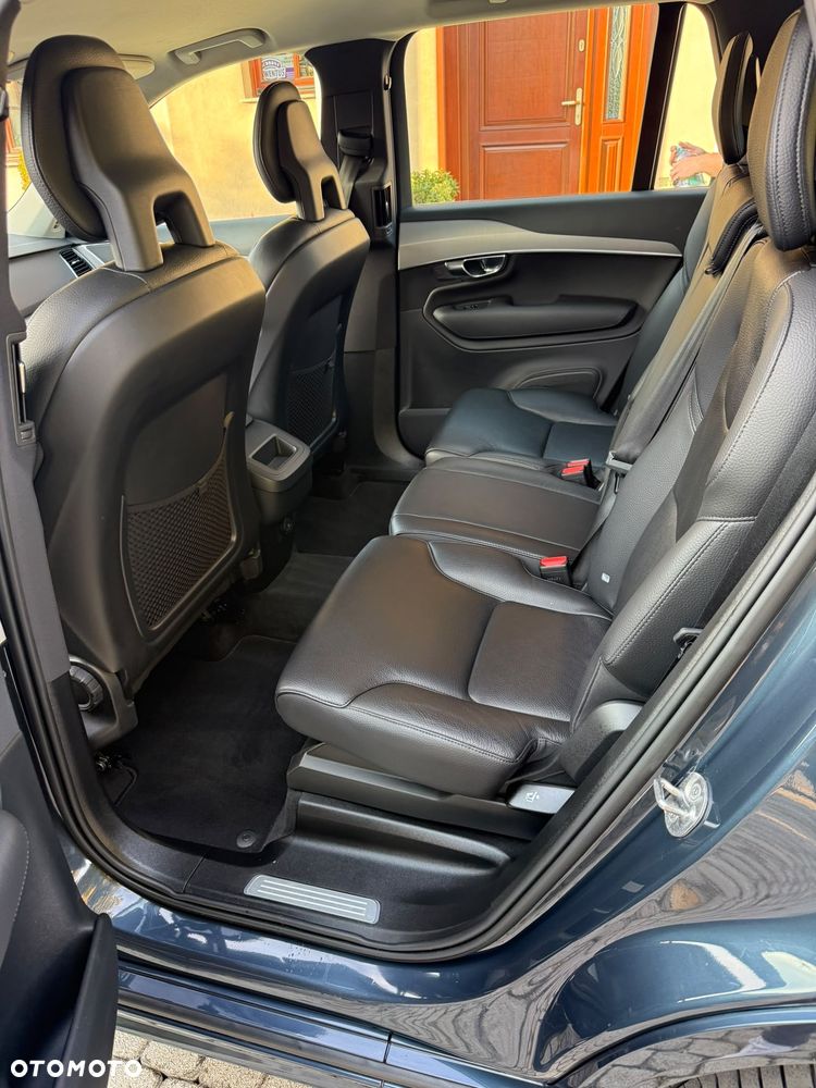 Volvo XC 90 B5 D AWD Geartronic Momentum Pro - 10