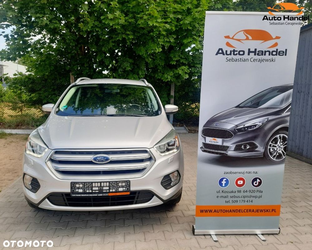 Ford Kuga 1.5 EcoBoost 2x4 Titanium - 4